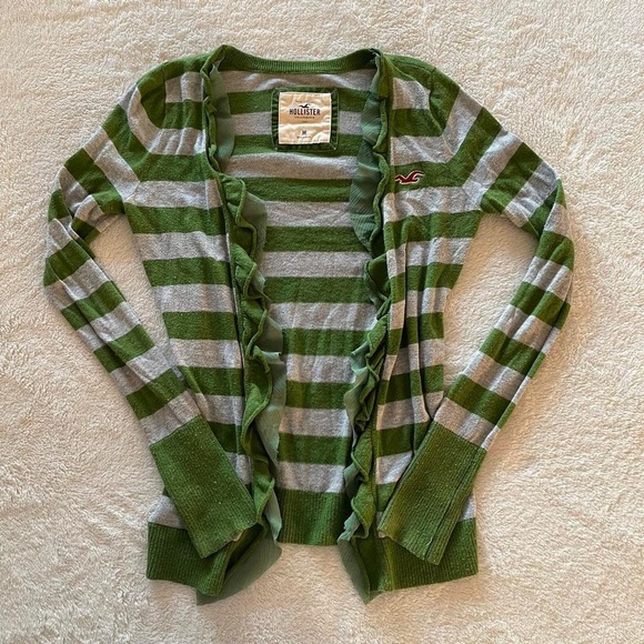 ☆ Y2K Hollister Sweater ☆ - Picture 5 of 8